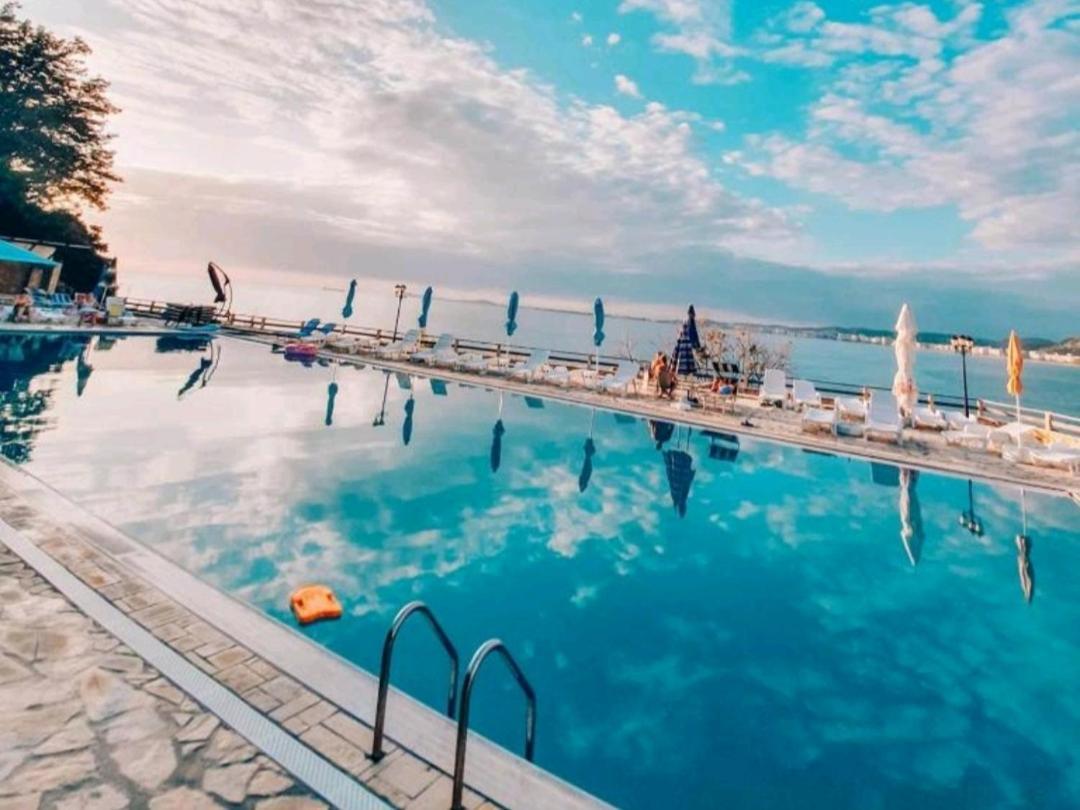Villa Amos At Aquamarine Residence Vlorë Exteriér fotografie