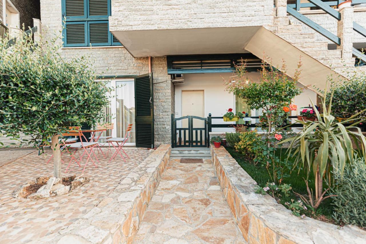 Villa Amos At Aquamarine Residence Vlorë Exteriér fotografie